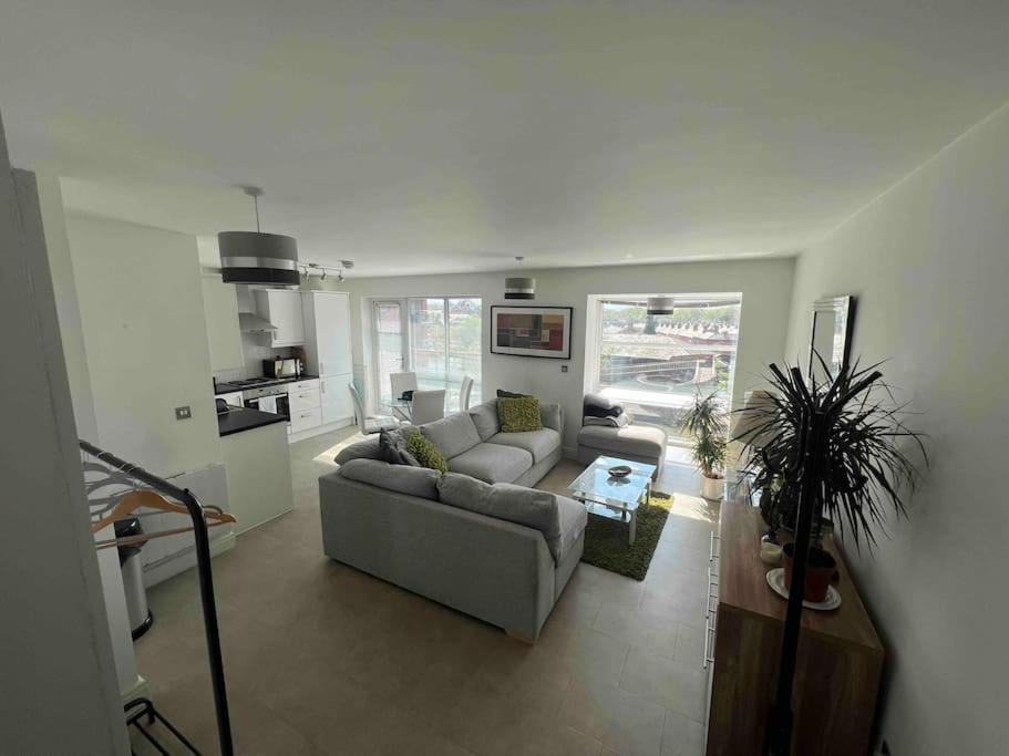 City Centre 2 Bed Apartment Chester Exterior photo